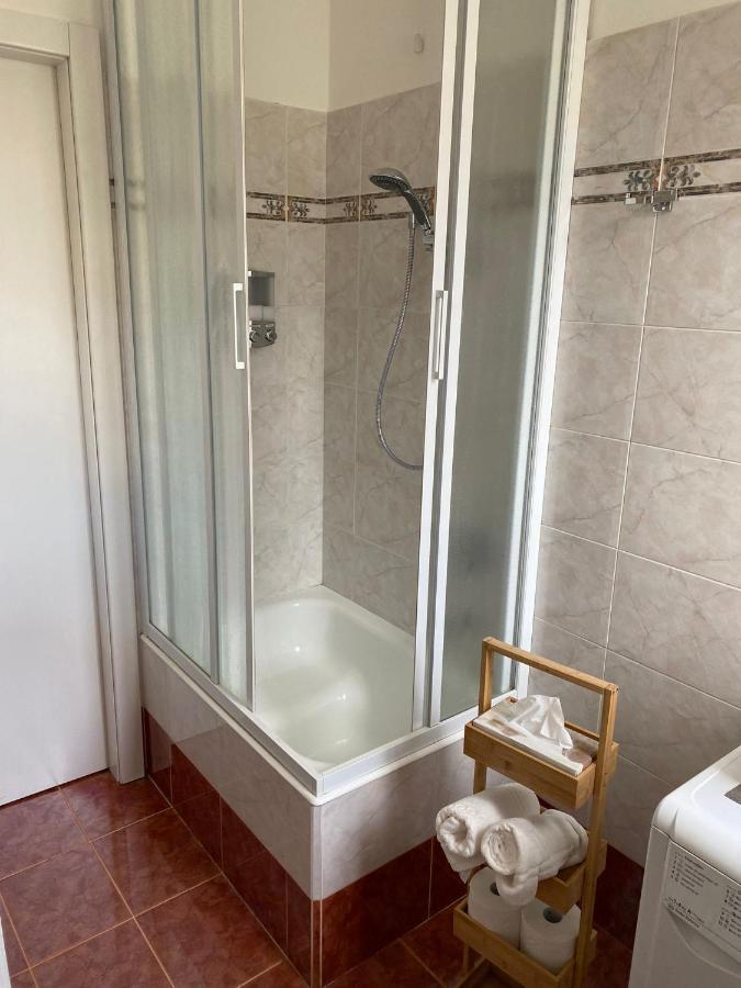 Apartament 10 Min From The Airport-Wifi-Free Parking Samarate Zewnętrze zdjęcie